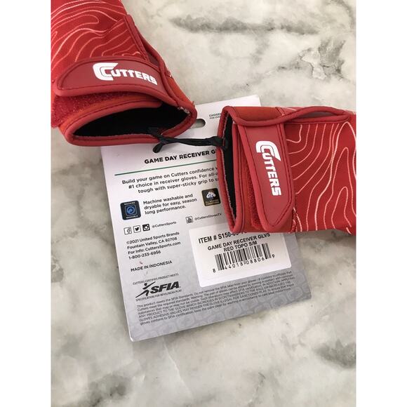 Cutters Football Super Sticky Grip Game Day Gloves Adult S/M Red New w/ Tags - Picture 5 of 5